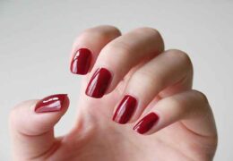How to make your nail polish last?
